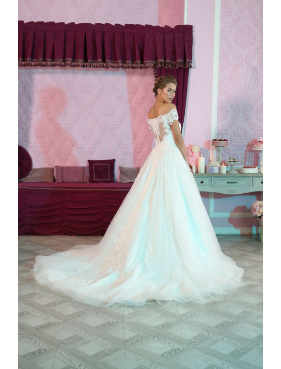 Свадебное платье 240824 в салоне свадебной и вечерней моды SV: фото