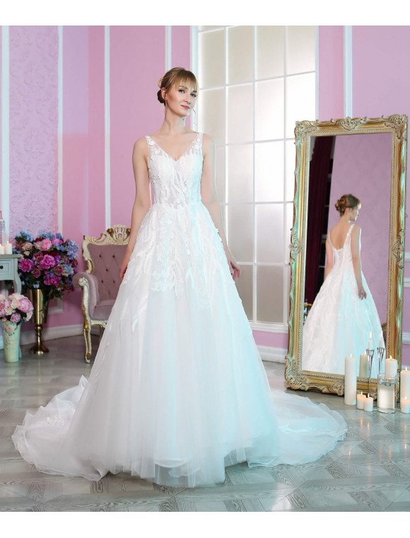 Свадебное платье 240825 в салоне свадебной и вечерней моды SV: фото