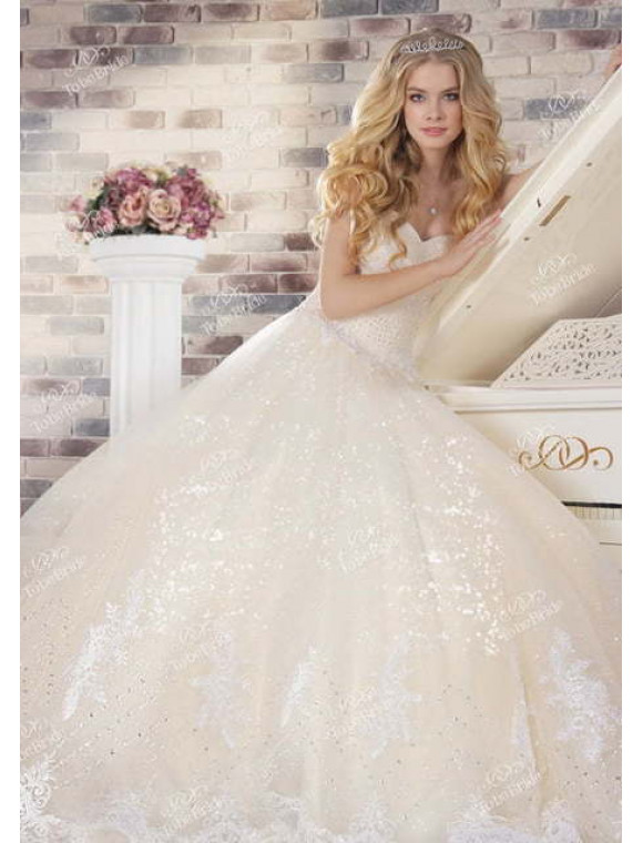 Свадебное платье с расшитым лифом FC001 в салоне свадебной и вечерней моды SV: фото