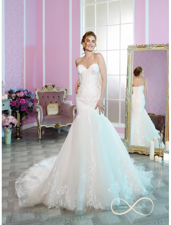 Свадебное платье 211023 в салоне свадебной и вечерней моды SV: фото